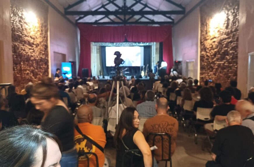 El Teatro del Pueblo fue escenario de una nueva edición del festival Guitarras del Mundo