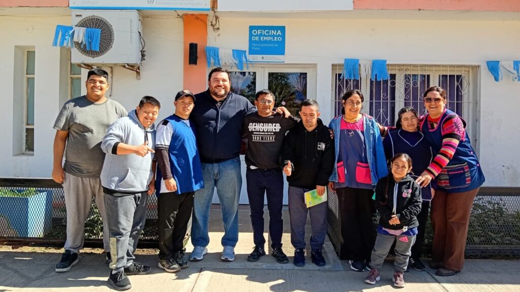 Alumnos del CEAM pusieron en marcha el proyecto  “Pinto a través de nuestros ojos”