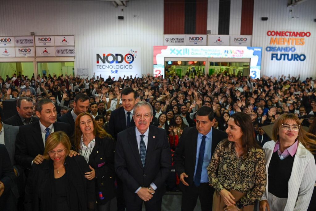 El gobernador Elías Suárez participó de la apertura de la XXIII Feria Provincial de Ciencia y Tecnología El gobernador Elías Suárez participó de la apertura de la XXIII Feria Provincial de Ciencia y Tecnología