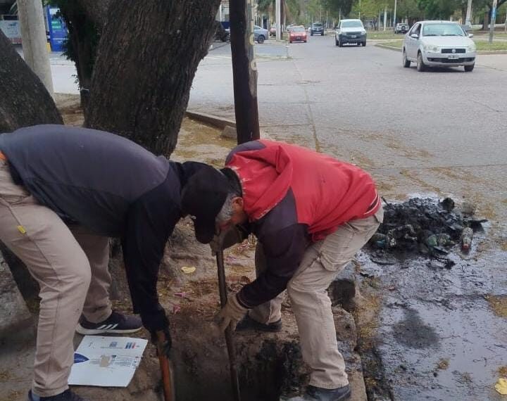 Tareas para mejorar el escurrimiento del agua de lluvia en la ciudad de La Banda