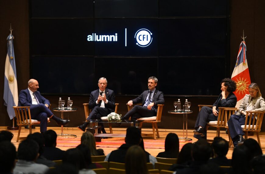 EL gobernador Elías Suárez participó del Conversatorio Alumni y del Consejo Federal de Inversiones