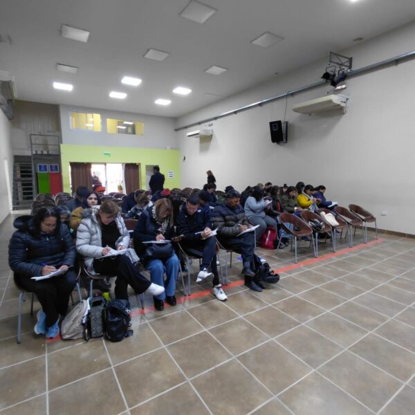 Más de 120 participantes rindieron el examen de Manipuladores de Alimentos