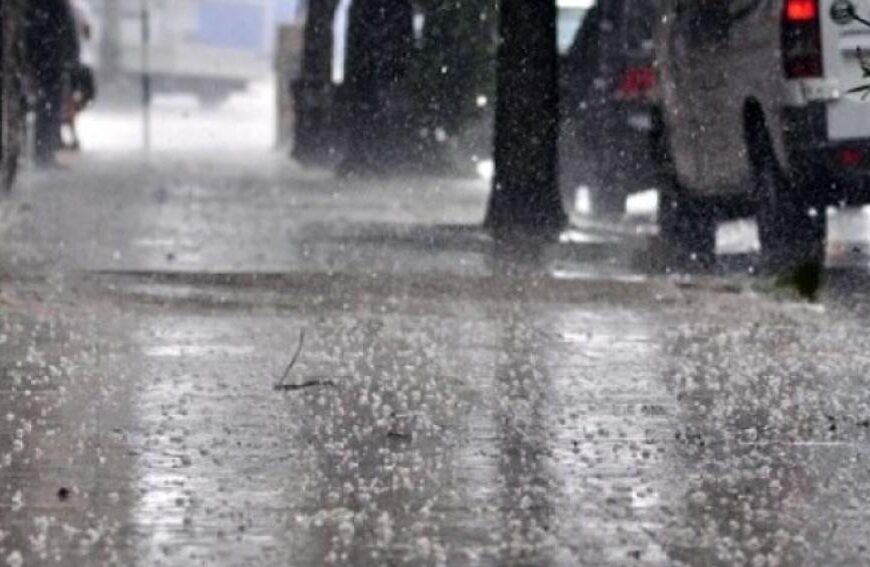 Una noche de tormenta azotó a Santiago del Estero