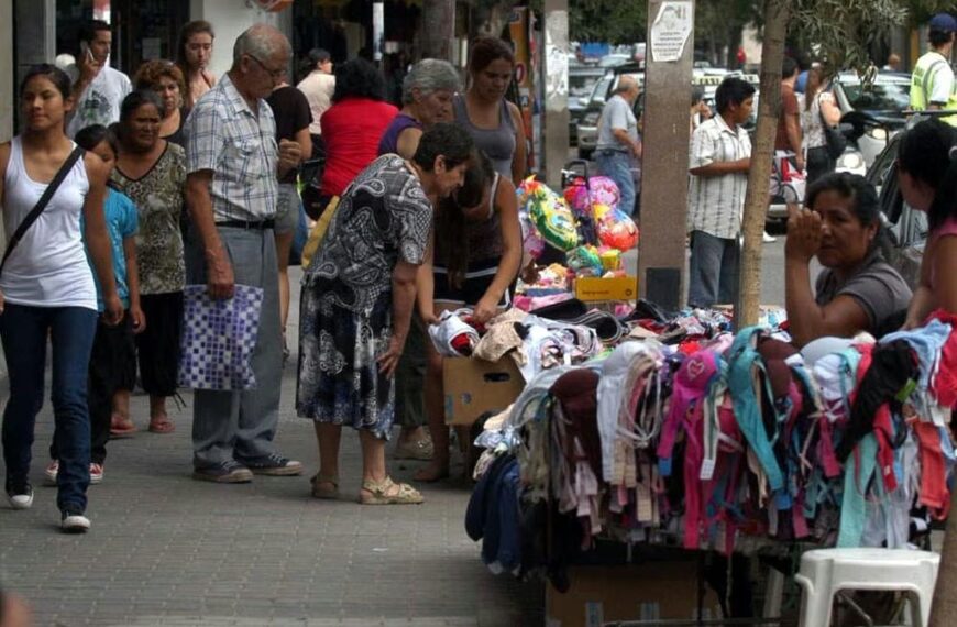 Comerciantes y trabajadores pidieron mayores controles frente al avance de la competencia desleal