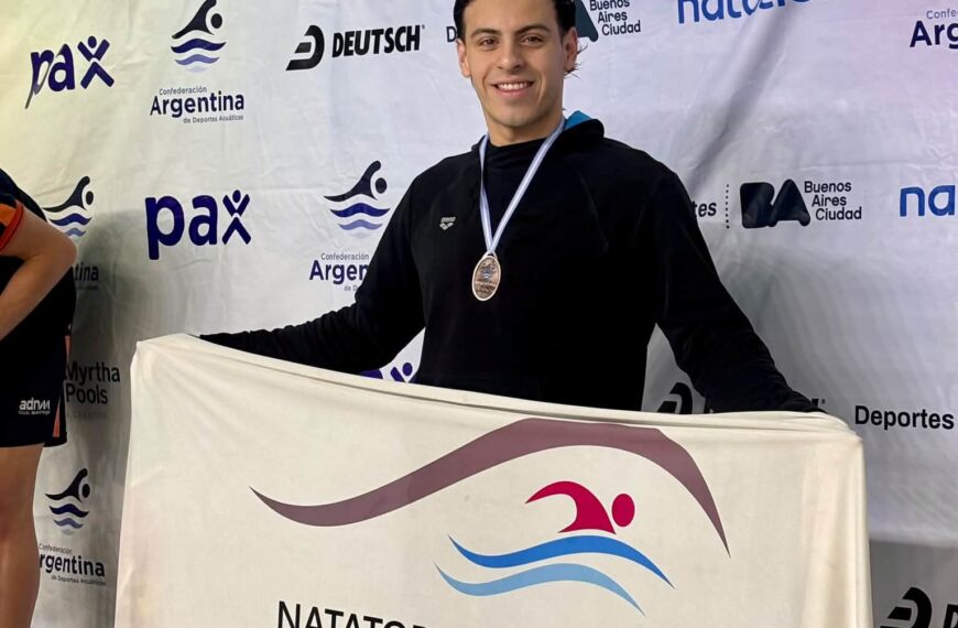 El nadador santiagueño Matías Sosa González volvió a ganar la medalla de bronce