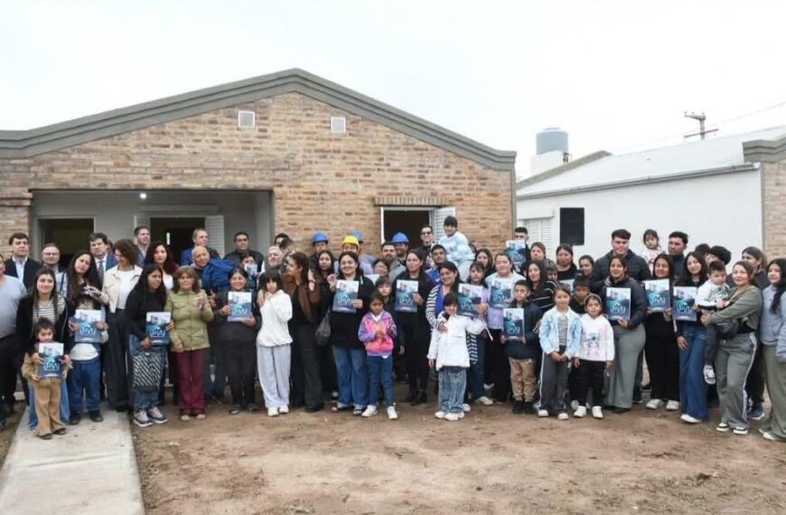 El IPVU entregó viviendas a 20 familias en la localidad de Mansupa