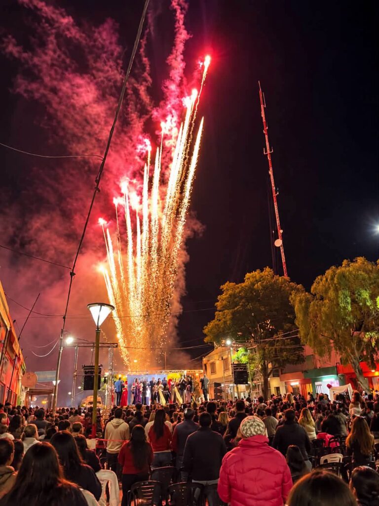 Nueva Esperanza celebró con una multitud sus 35 años como ciudad