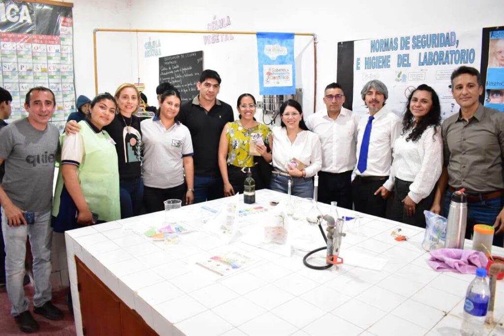 Fernández: Realizan con éxito la muestra anual del Colegio Agrotécnico Madre Tierra
