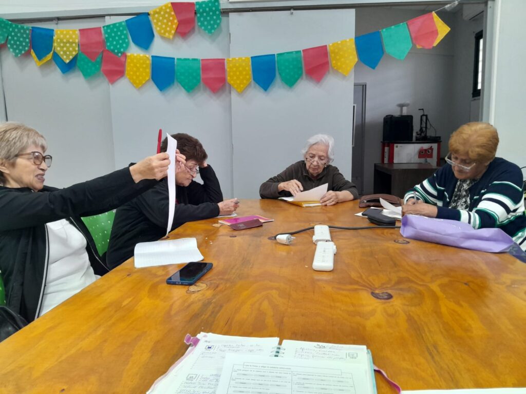 Adultos mayores participaron de un taller de estimulación cognitiva y memoria Adultos mayores participaron de un taller de estimulación cognitiva y memoria