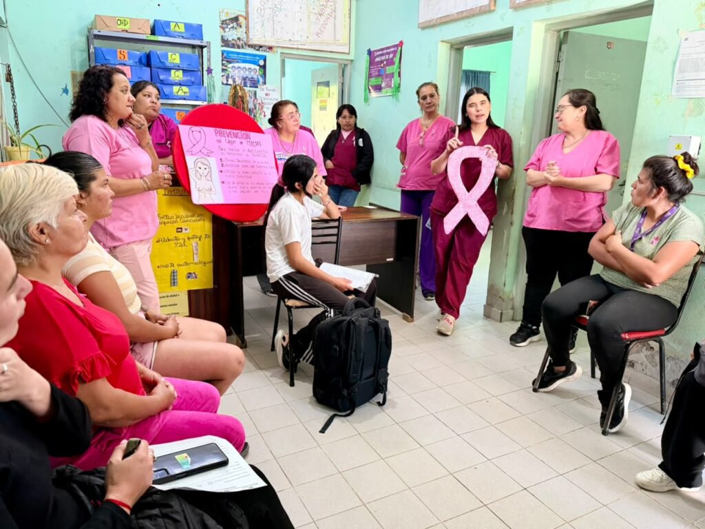 Se realizó un taller de prevención y concientización sobre el cáncer de mama