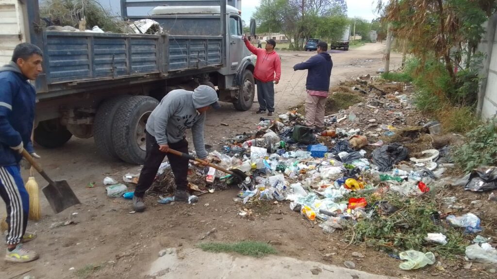 El municipio bandeño intensifica los operativos de limpieza y prevención del Dengue