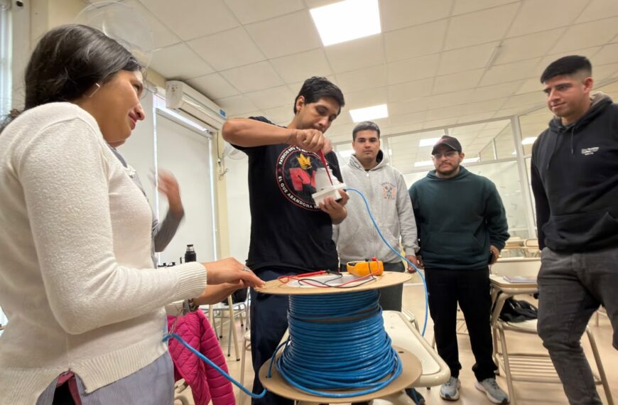 Continúan los cursos del programa “Santiago crece con vos” en el ITSE