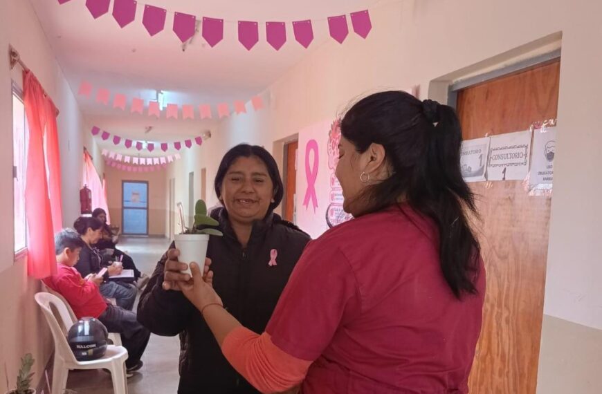 Jornada de concientización por el día mundial de la lucha contra el Cáncer de mama