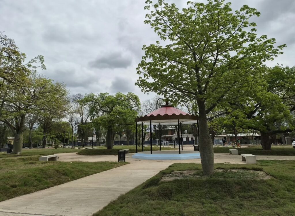 Inauguran este martes la remodelación integral de la plaza Borges en el barrio Huaico Hondo